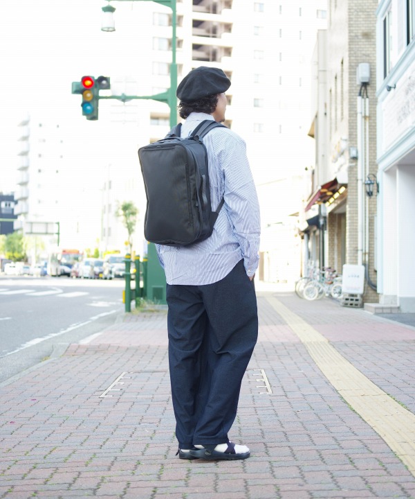 MONOLITH モノリス BACKPACK M PRO SOLID リュック | mediacenter