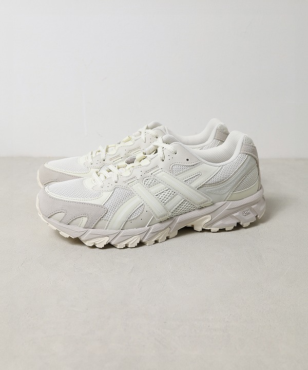 ホワイト スポーツスニーカー アシックススポーツスタイル/ASICS SportStyle GEL-SONOMA TR62