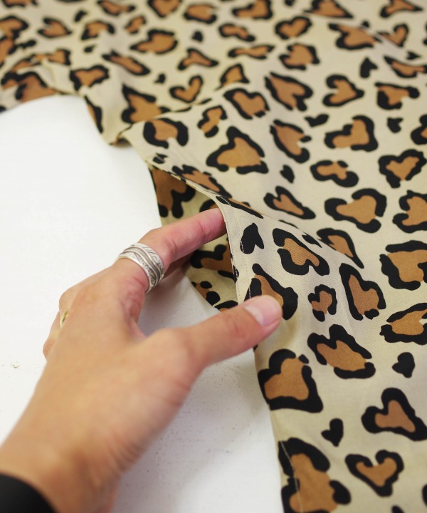Chah Chah/チャーチャー HEART LEOPARD CHILL SHIRTS [シャツ(半袖 