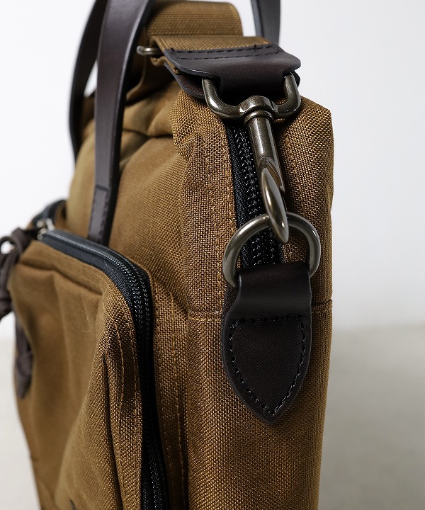【レアカラー】FILSON（フィルソン）　ショルダーバッグ　ブラウンBR 希少】FILSON（フィルソン） ショルダーバッグ ブラウンBR 希少