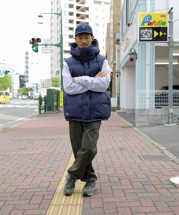 フレッシュサービス/FreshService CORPORATE DOWN VEST（全2色