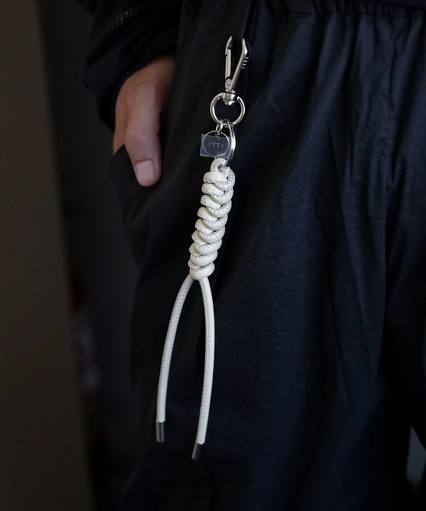 イッチ/ITTI CRISTY SNAKE KNOT CHARM / STCOW（全3色） [生活
