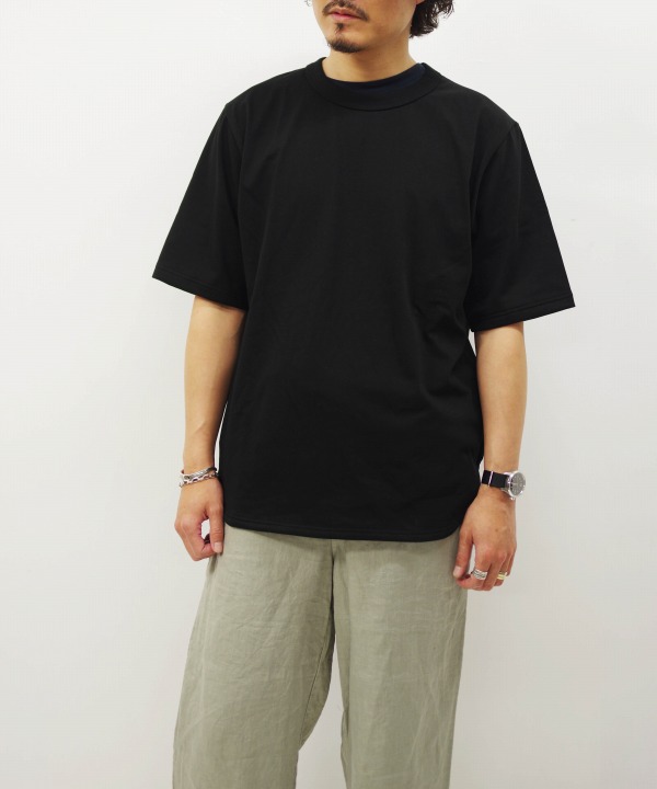 ブラック(175cm,66kg,Lサイズ着用)