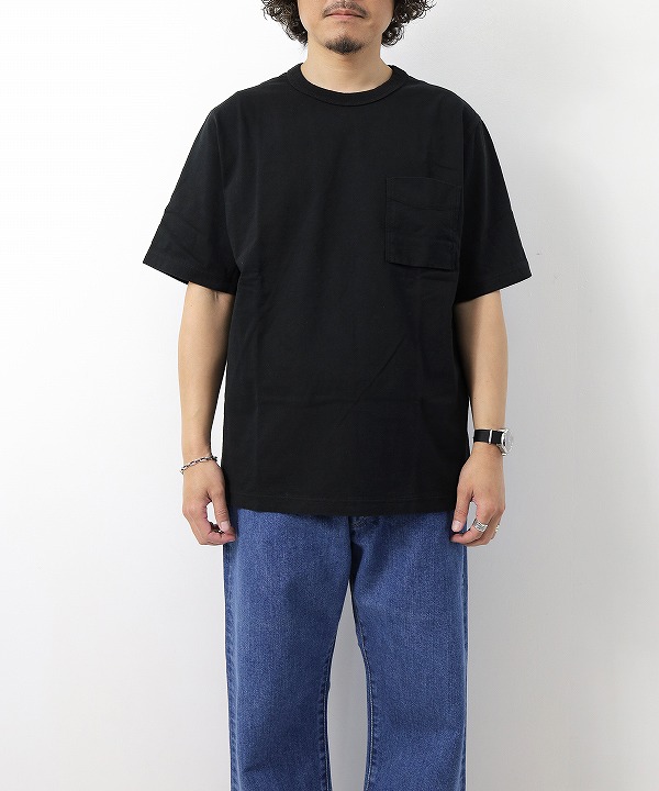 07:Black(176cm 66kg サイズ「L」を着用)