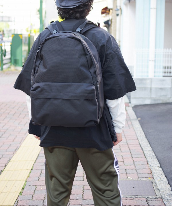 MONOLITH BACKPACK PRO SOLID M