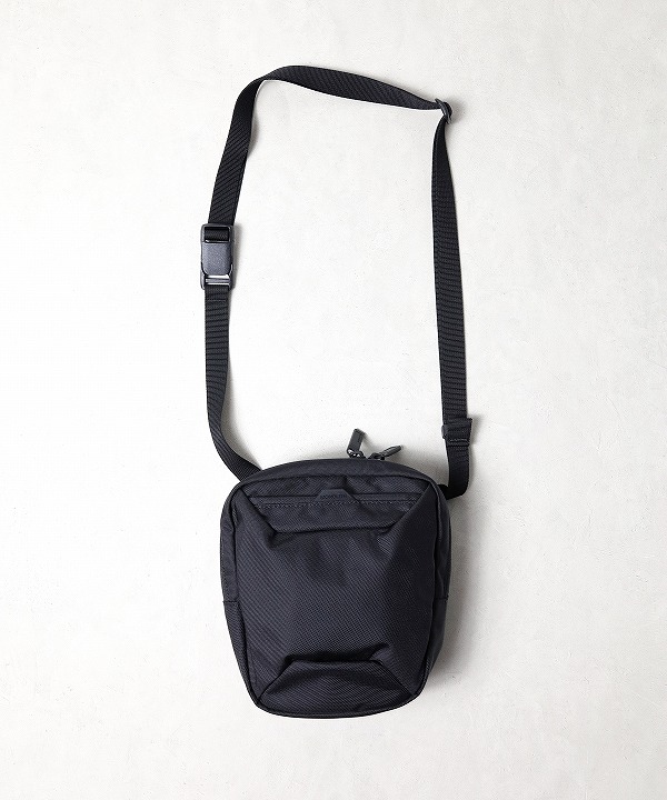 【新品未使用】モノリス　ショルダーバッグSS MONOLITH (モノリス) SHOULDER STANDARD SS / ショルダー