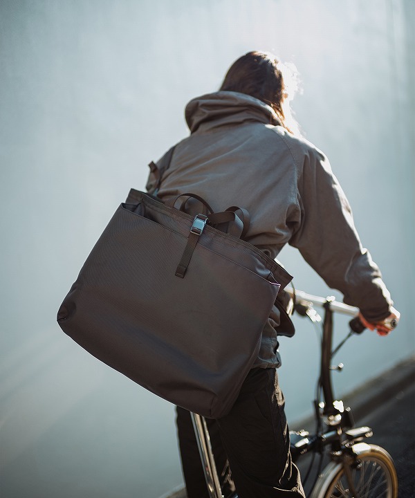 モノリス/MONOLITH SHOOTING TOTE PRO M [バッグ(バックパック)]｜MAPS