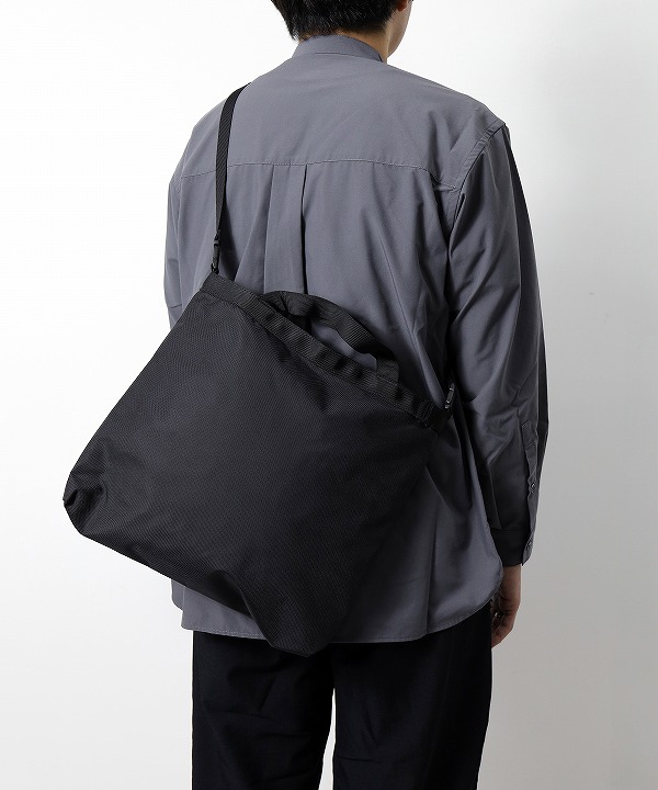 モノリス/MONOLITH TOTE SHOULDER STANDARD M [バッグ(バックパック