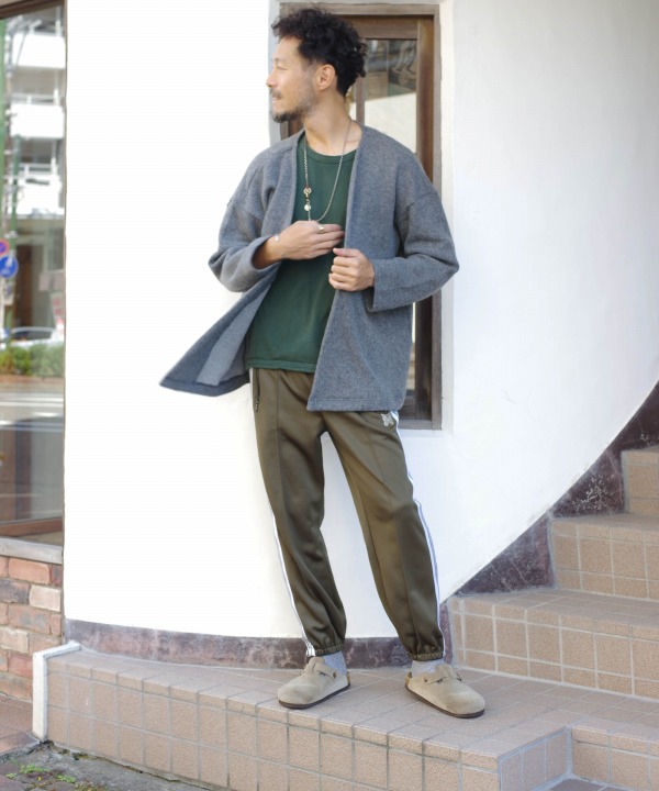 Grey (170cm,56kg サイズ2着用)
