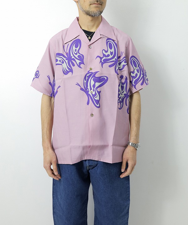 PINK(モデル170cm 56kg サイズ「M」を着用)