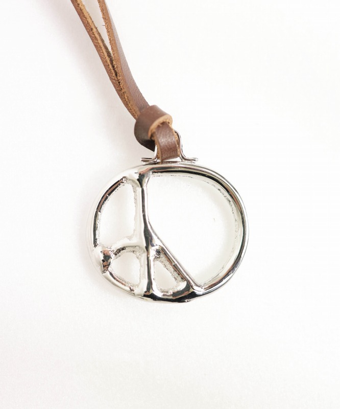 ニードルズ/Needles 　Peace Pendant - Silver