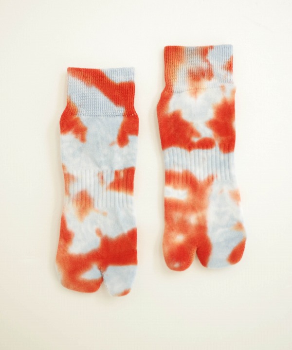 Light Blue × Red