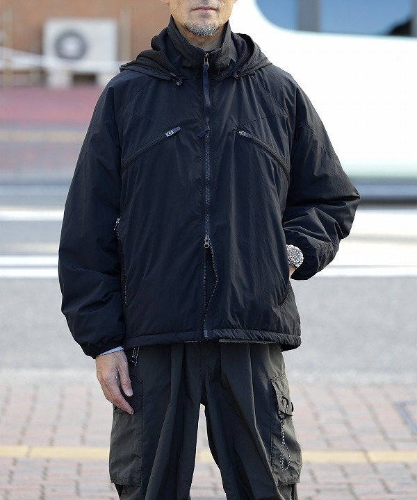 ポリクアント/Poliquant THE BREATHABLE INSULATED HOODED JACKET