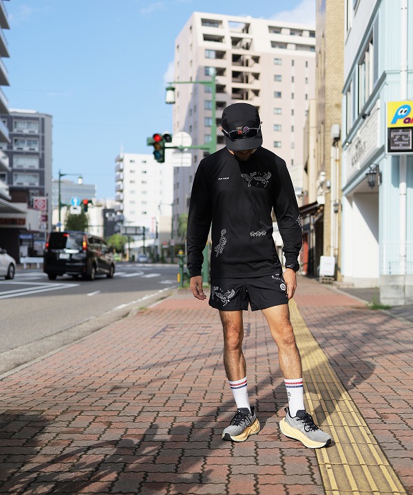 モデル170cm 56kg サイズ「S」を着用