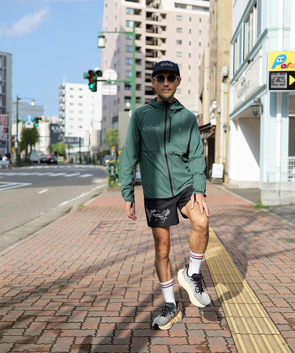 モデル170cm 56kg サイズ「S」を着用