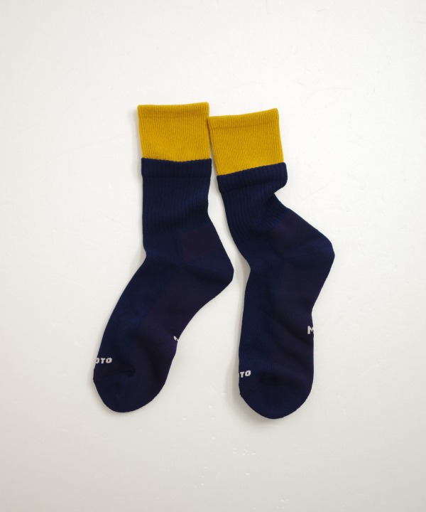 D.YELLOW / NAVY