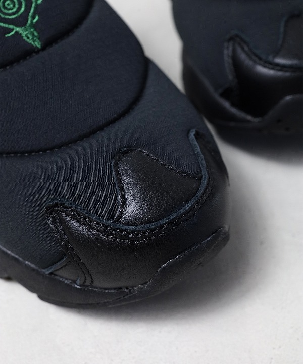 South2 West8 x REEBOK / サウスツーウエストエイト