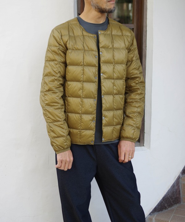 CIRE.BEIGE<br>モデル170cm 56kg サイズ「L」を着用しています