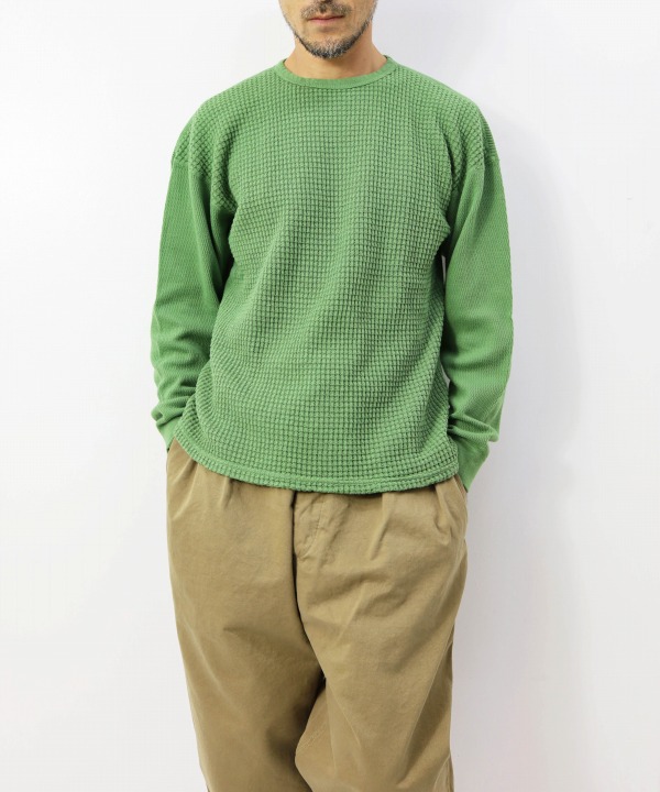 GRASS GREEN