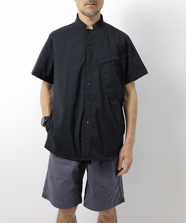 Black(170cm 56kg がサイズ「M」を着用)